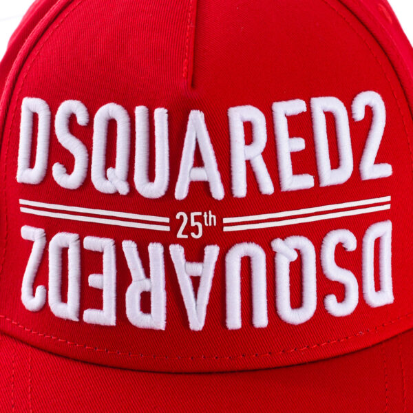 Cappellino con cinturino regolabile da uomo Dsquared2 BMC0340-05C00001