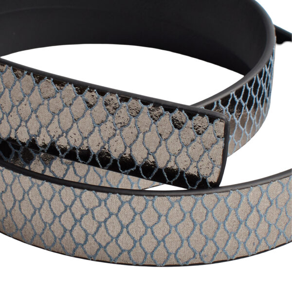 Cintura sottile reversibile in pelle metallizzata da donna 558992